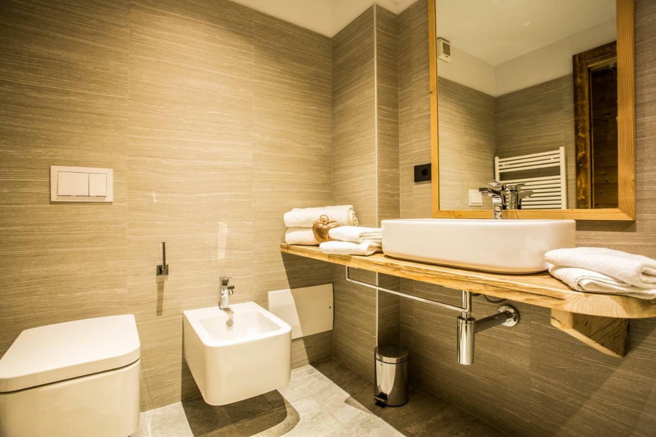 Alpine Rooms Guesthouse เบรยล์-แชร์วิเนีย ภายนอก รูปภาพ