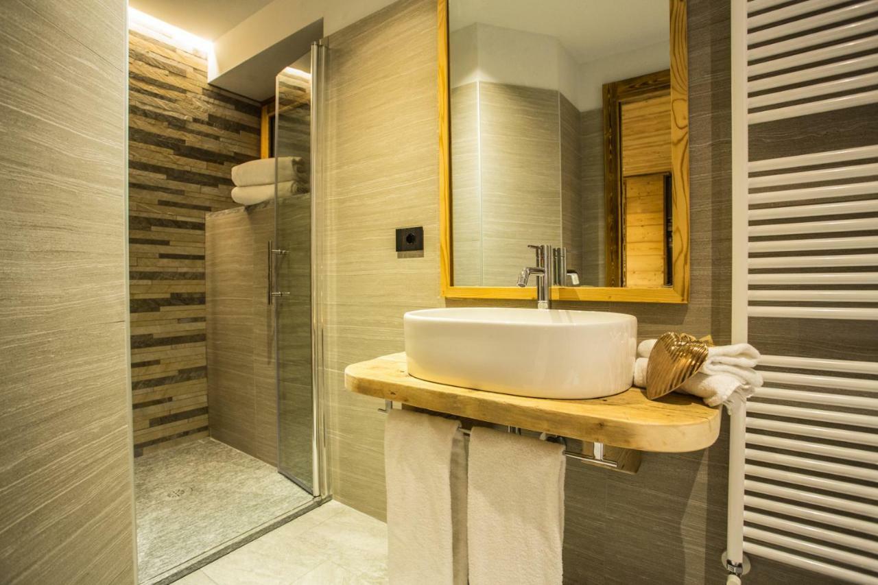 Alpine Rooms Guesthouse เบรยล์-แชร์วิเนีย ภายนอก รูปภาพ