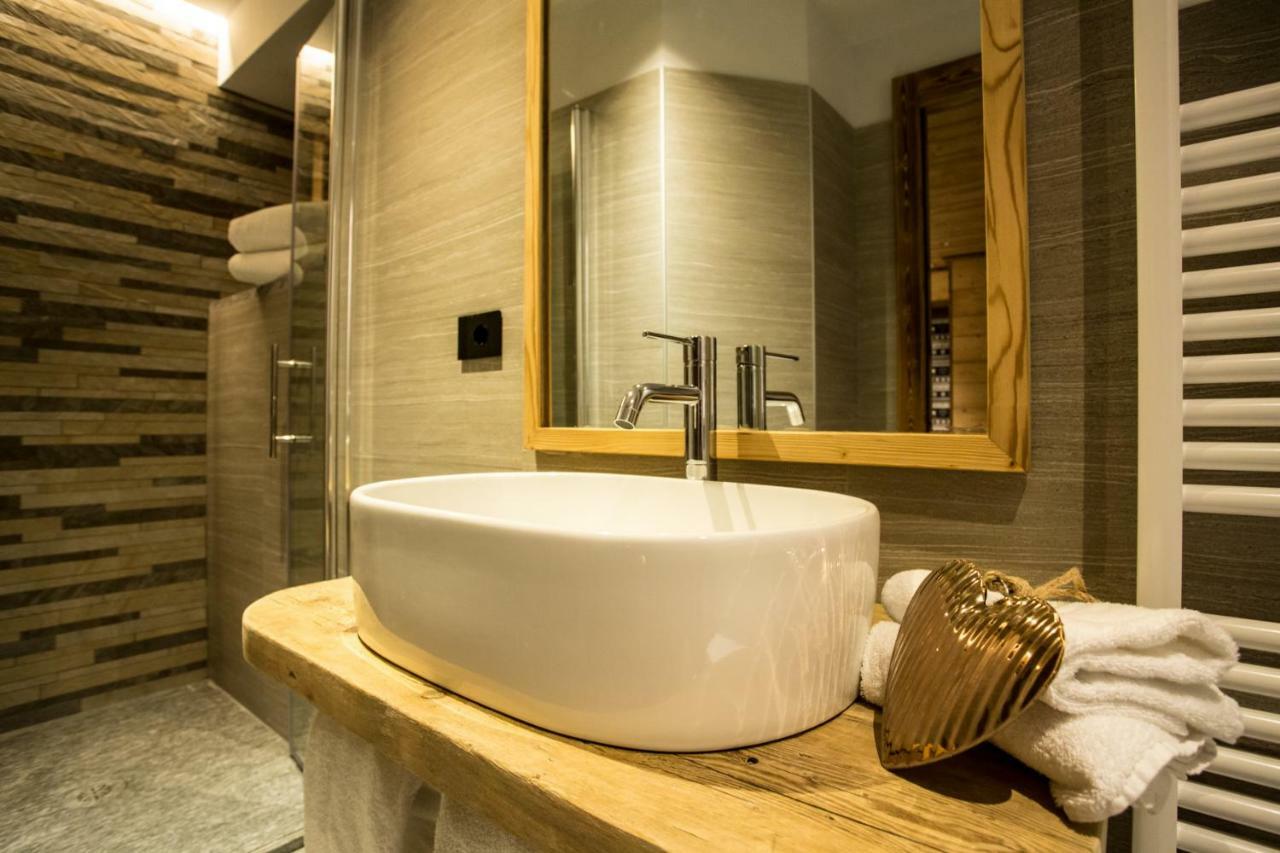 Alpine Rooms Guesthouse เบรยล์-แชร์วิเนีย ภายนอก รูปภาพ