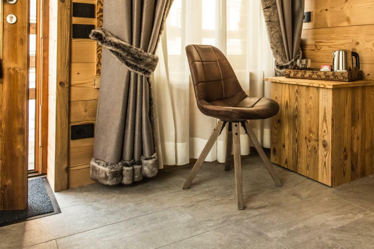 Alpine Rooms Guesthouse เบรยล์-แชร์วิเนีย ภายนอก รูปภาพ
