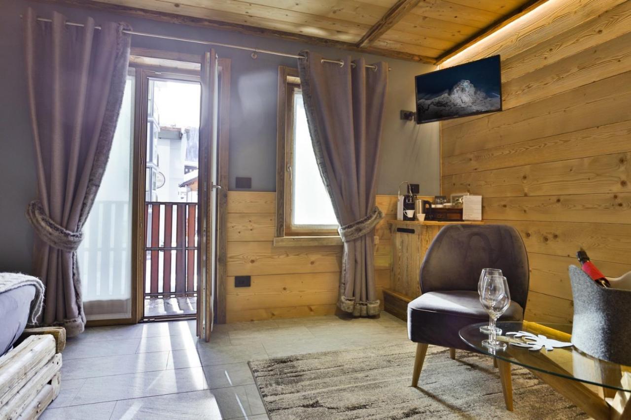 Alpine Rooms Guesthouse เบรยล์-แชร์วิเนีย ภายนอก รูปภาพ